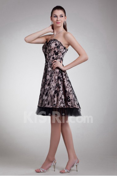 Lace Sweetheart Knee Length Dress