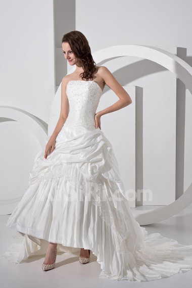 Satin and Taffeta Scoop Neckline Ball Gown