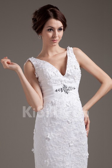 Lace V-Neckline Short Dress with Embroidery