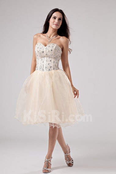 Yarn Sweetheart Short Ball Gown with Embroidery