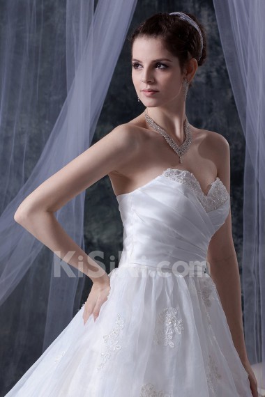 Organza Sweetheart Ball Gown with Embroidery