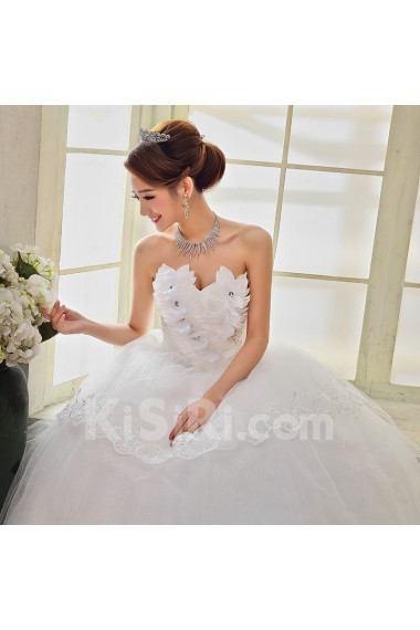 Lace and Tulle Sweetheart Ball Gown Dress with handmade Flower