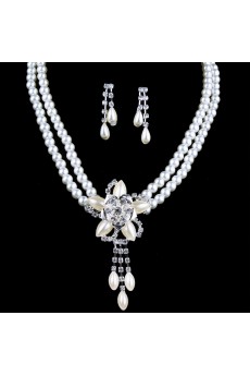 Flower Rhinestones and Pearls Ladies' Wedding Jewelry Set, Including Necklace and Earrings