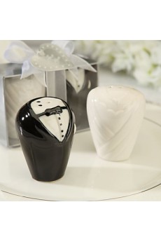 Ceramic Bride And Groom Salt & Pepper Shakers Wedding Favor (Set of 2)