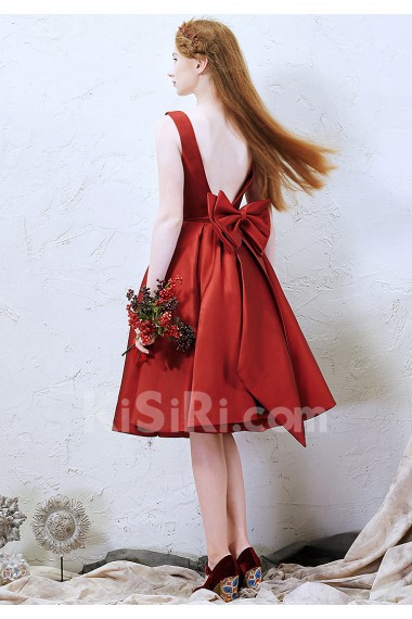 Satin Square Knee-Length Sleeveless A-line Dress with Bow