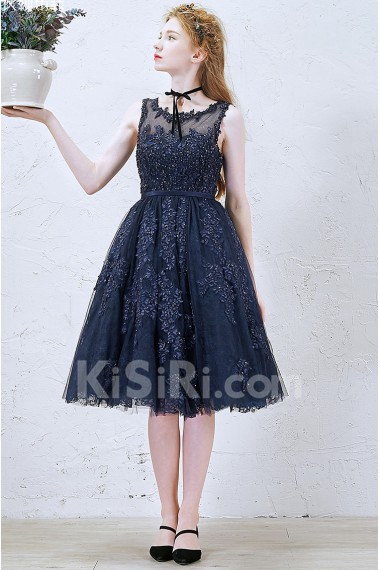 Tulle Scoop Knee-Length Sleeveless A-line Dress with Lace, Sash, Beads