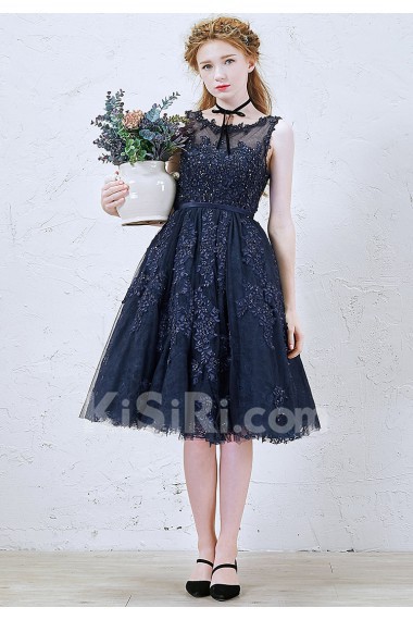 Tulle Scoop Knee-Length Sleeveless A-line Dress with Lace, Sash, Beads