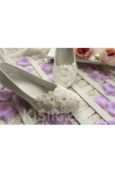 Handmade Lace Flowers Wedding Shoes with Rhinestone