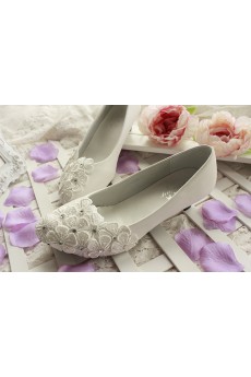 Handmade Lace Flowers Wedding Shoes with Rhinestone