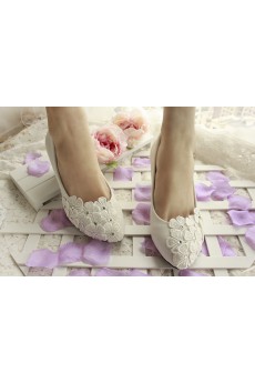 Handmade Lace Flowers Wedding Shoes with Rhinestone