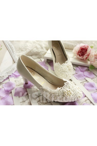 Handmade Lace Flowers Wedding Shoes with Imitation Pearls