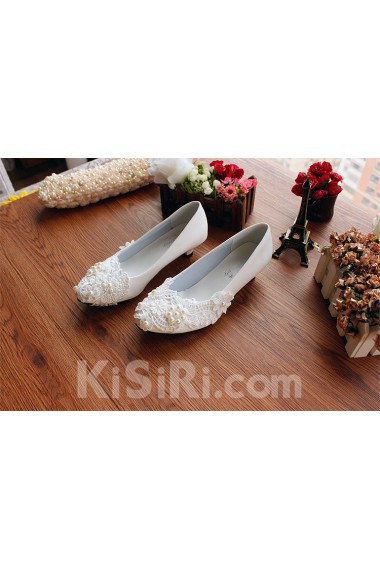 Handmade Lace Flowers Wedding Shoes with Imitation Pearls