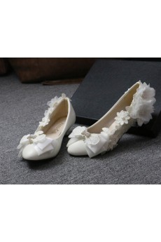 Handmade Lace Flowers Bow Wedding Shoes with Rhinestone