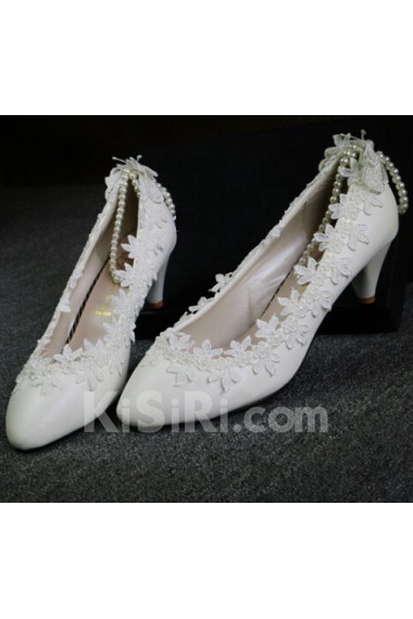 Handmade Lace Flowers Wedding Shoes with Imitation Pearls