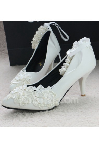 Handmade Lace Flowers Wedding Shoes with Imitation Pearls