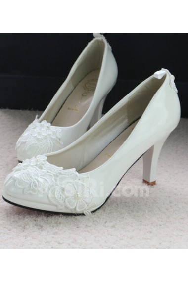 Handmade Lace Flowers Wedding Shoes with Imitation Pearls