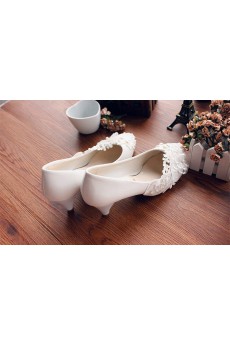 Handmade Lace Flowers Wedding Shoes with Imitation Pearls