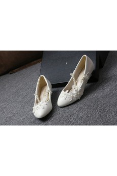 Handmade Lace Flowers Wedding Shoes with Imitation Pearls