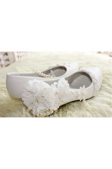 Handmade Lace Flowers Wedding Shoes with Imitation Pearls and Bows