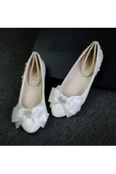 Handmade Lace Bow Wedding Shoes with Imitation Pearls and Rhinestone