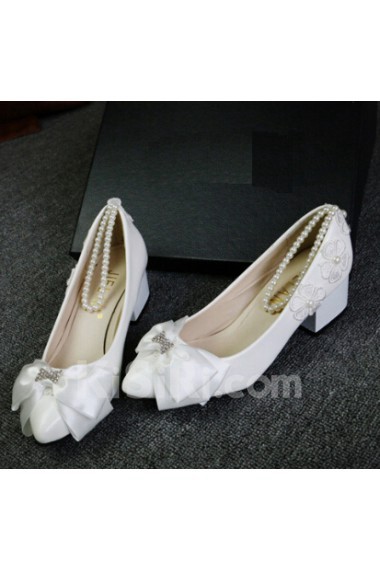 Handmade Lace Bow Wedding Shoes with Imitation Pearls and Rhinestone