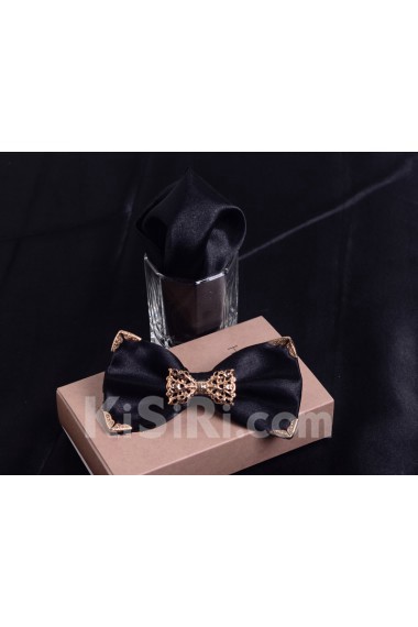 Black Solid Microfiber 
Bow Tie and Pocket Square