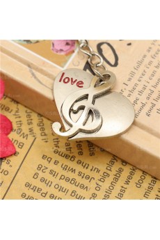 Couples Elegant Small Pendant Zinc Alloy Heart-shaped Keychain (A Pair)