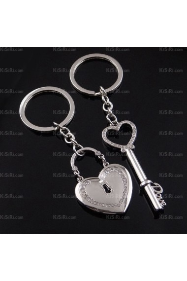 His and Hers Elegant Rhinestone Zinc Alloy Heart-shaped Keychain (A Pair)