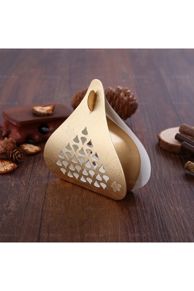 Gold Color Heart-shaped Hollow Wedding Favor Boxes (12 Pieces/Set)