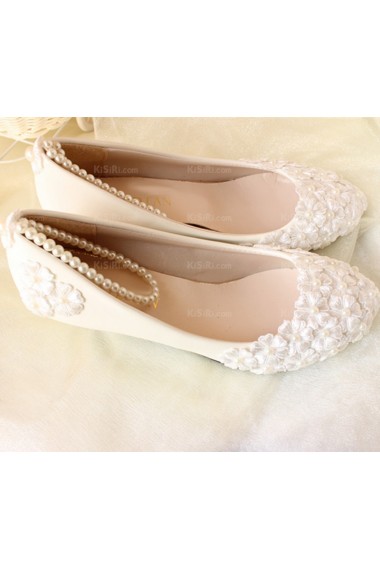 Best Wedding Bridal Shoes with Flower and Pearl