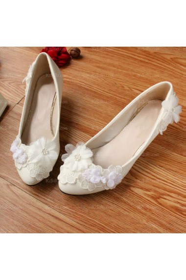 Exquisite Lace Bridal Wedding Shoes for Sale