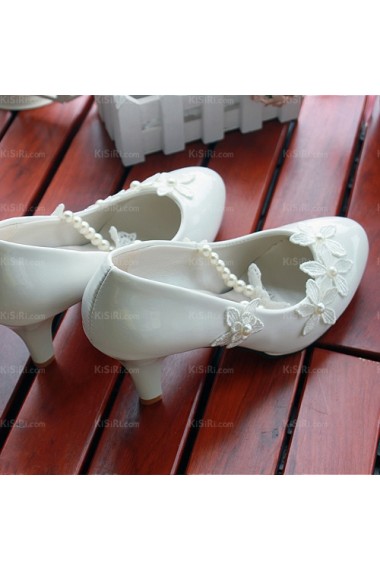 Discount White Lace Bridal Wedding Shoes with Flower and Pearl