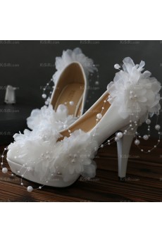 Exquisite Lace Bridal Wedding Shoes with Pearl